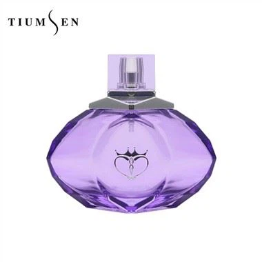 ঐতিহ্যবাহী পারফিউমের বোতল