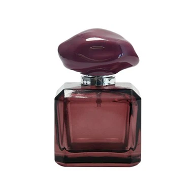 প্লেইন পারফিউমের বোতল